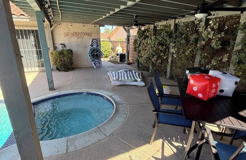 Chinatown House | 3-bedroom house in marvelous Las Vegas with AC