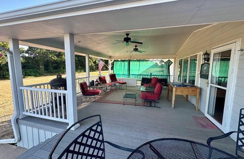 Kay County House | 3-bedroom house in tranquil Kaw City with WiFi, AC