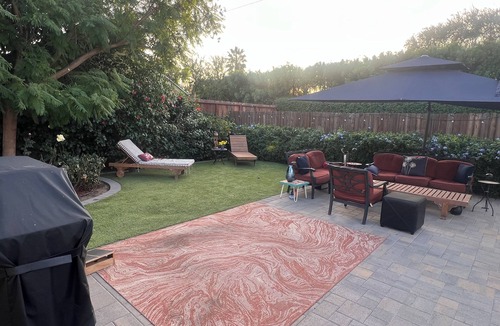 Lake Balboa House | 3-bedroom house in delightful Los Angeles with AC.The best slice of Van Nuys.