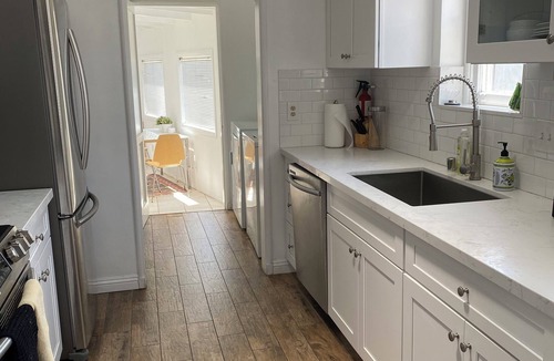 Mar Vista House | 3-bedroom house in Santa Monica & West Los Angeles Adjacent.