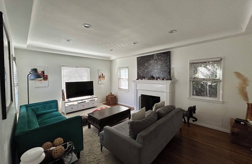 Mar Vista House | 3-bedroom house in Santa Monica & West Los Angeles Adjacent.