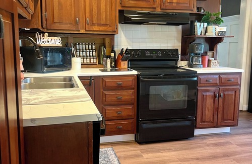 Springfield House | 3-bedroom house in Springfield - walking distance to Wittenberg University