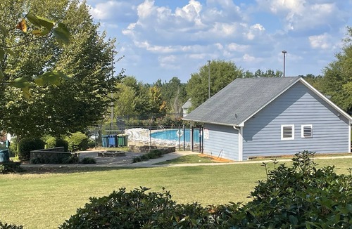 Athens House | 3-bedroom house minutes from Downtown Athens and UGA!