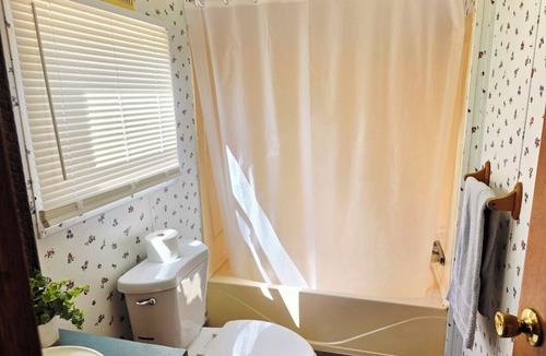Monroe House | 3-bedroom mobile home in serene Monroe with AC comfort