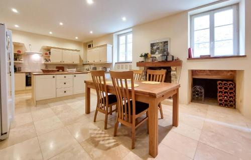 Saint-Simon House | 3 Bedroom Nice Home In Saint-Simon