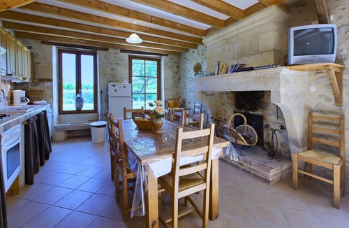 Auriolles House | 3 bedroom old stone house in the heart of a wildlife reserve