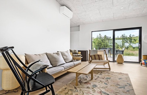 Fjellerup House | 3 bedroom pet friendly home in Glesborg