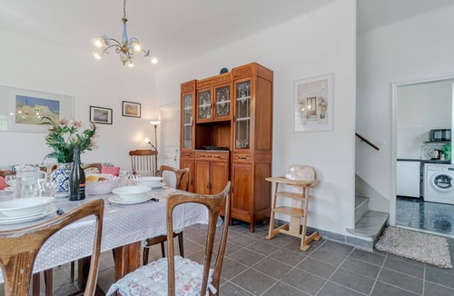 Uscio House | 3 bedroom pet friendly home in Terrile
