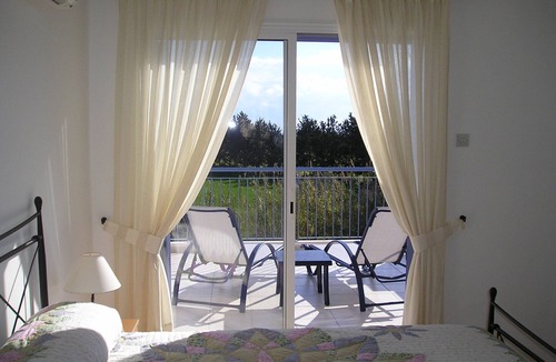 Paphos Villa | 3-bedroom poolside villa in Kato Paphos, Cyprus with roof terrace and free Wi-Fi