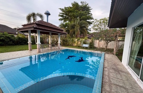 Huai Yai Villa | 3-bedroom villa in peaceful Pattaya Bang Lamung District with AC