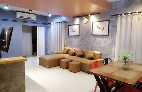 Sai Noi House | 3-bedroom 2.5 bathroom townhome in ChaengWattana Nonthaburi with AC, WiFi