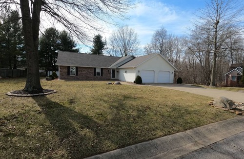 Bloomington House | 3-bedroom vacation home 10 minutes from Indiana University Bloomington