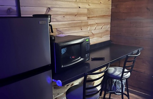 Hazard Cabin | 3-bedroom with 3 private Bathrooms Semi Shared Rooms Only cabin