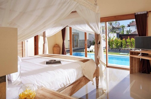 Petitenget Villa | 3 Bedrooms Central Seminyak