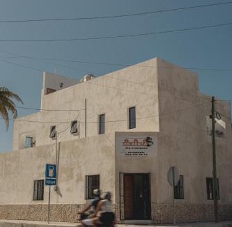 Progreso Municipality House | 3 bedrooms home one block from the beach with pool, very central location