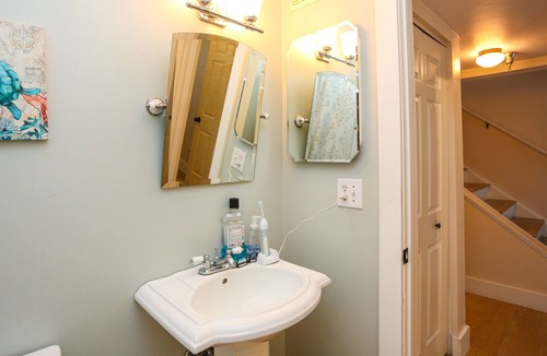 Royal Harbor Condo | **3 BEDS/3 BATHS**WATERFRONT HOME**GREAT VIEWS**