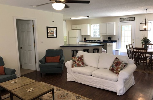Central House | 3 BR 2 BA Home Conveniently Located 4 Miles from Clemson Campus