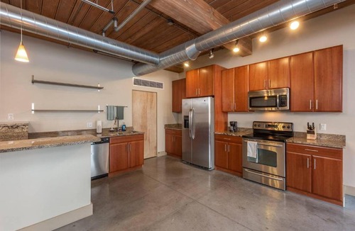 Downtown West Apartment | 3+br/2ba Loft - Prime Downtown Locale