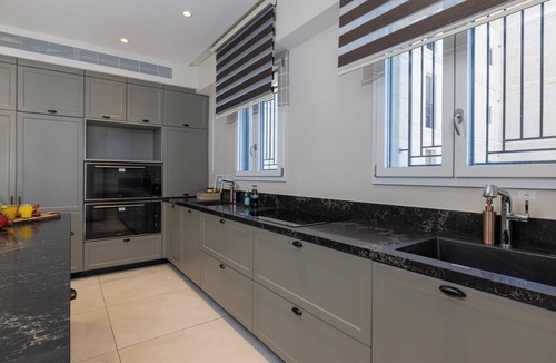 Jerusalem Apartment | 3 BR Apartment in Jerusalem Estates
