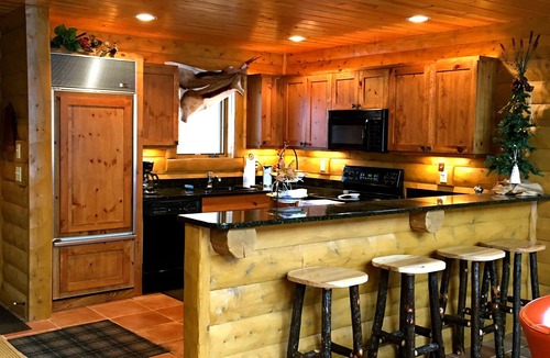 Boyne City Cabin | 3 BR - Custom Mountain Log Cabin, Private Rustic Retreat, Sleeps 9 . Book now!