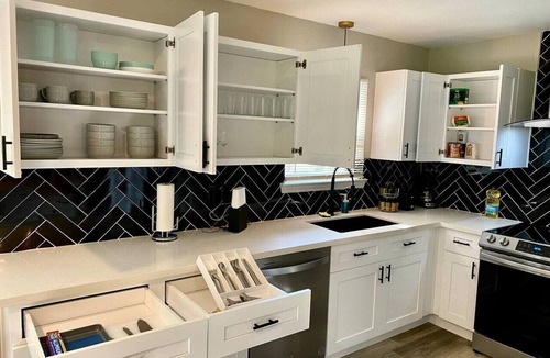 Westbury House | 3 BR Getaway Ideal for Families