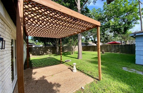 Westbury House | 3 BR Getaway Ideal for Families