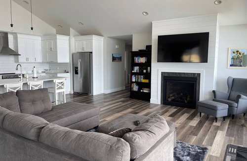 West Covehead House | 3 BR Waterfront Home | Brackley Bay | Booking 2026 & 2027!