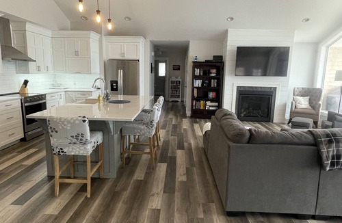 West Covehead House | 3 BR Waterfront Home | Brackley Bay | Booking 2026 & 2027!