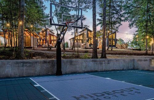Baxter Other | 3 Cabins w/Sauna, Hot Tubs, Pickleball, & Golf!