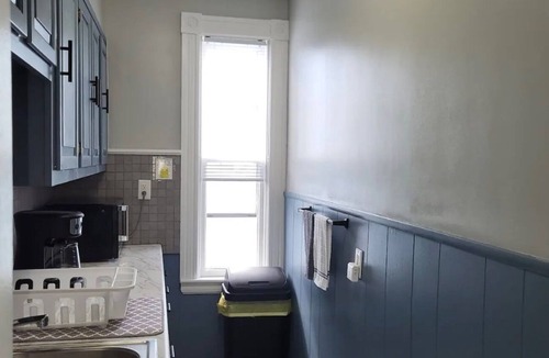 Worcester Apartment | #3- Charming 2-bedroom apartment on the 3rd floor in Worcester