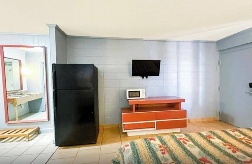 Albany Hotel | 3 Charming Pet-Friendly Rooms Near Albany Attractions w/Free Parking