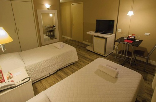 Matriz Hotel | 3 Comfortable Executive Double Twin Rooms Perfectly Located in Curitiba’s Center