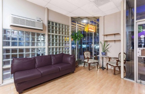 Downtown Los Angeles Hotel | 3 Comfortable Room for Families or Groups: Experience LA's Best Sights & Sounds