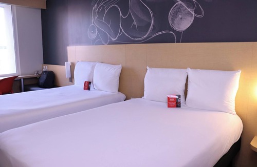 Colonia Centro Hotel | 3 Convenient Units! Parking Onsite, Steps from Art & History Museums