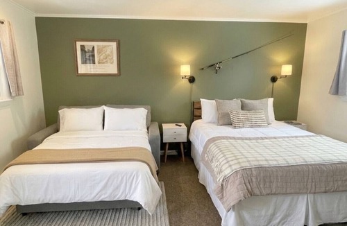 Manchester Center Bed & Breakfast | 3, cozy pet friendly Vermont retreat - two doubles