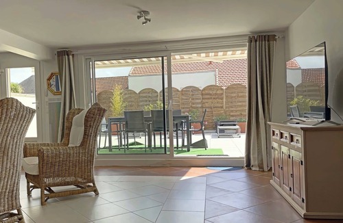 Quartier du Casino Apartment | 3* duplex apartment with terrace at the foot of the covered market