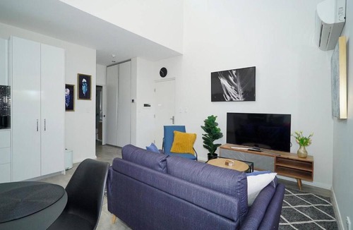 Perth Apartment | 3 Eco Home Parking & Wifi