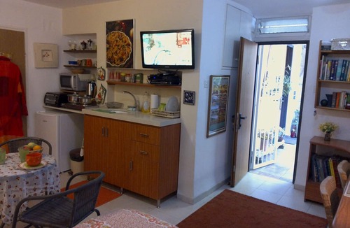 Haifa Apartment | 3 fully equipped , centrally located, private entrance vacation units.