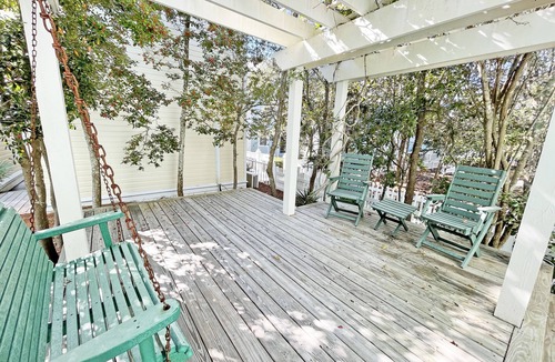 Seaside House | 3 Houses to Beach in Seaside, One Block to Town, Shops, Restaurants + 2 Bikes