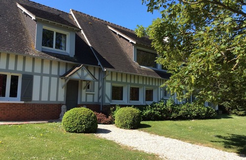 Benerville-sur-Mer House | 3 km from Deauville large family house with sea view