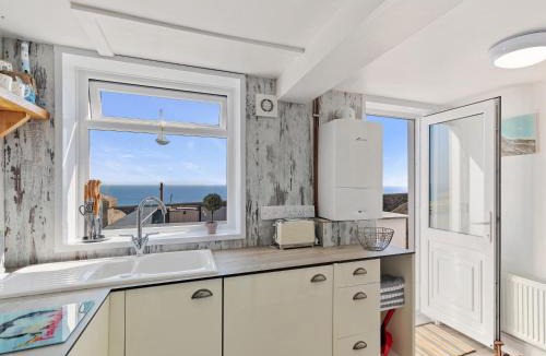 St Brides House | 3 Lighthouse Row