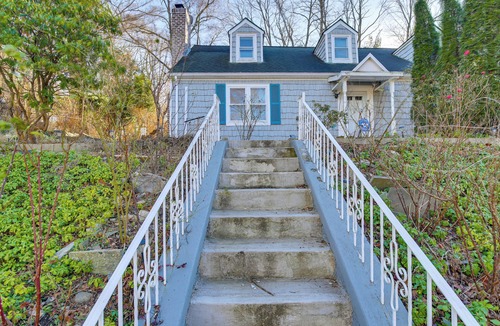 White Plains Cottage | 3 Mi to Downtown: Spacious White Plains Home