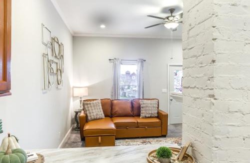 Latonia House | 3 Mi to Dtwn: Covington Getaway w/Backyard