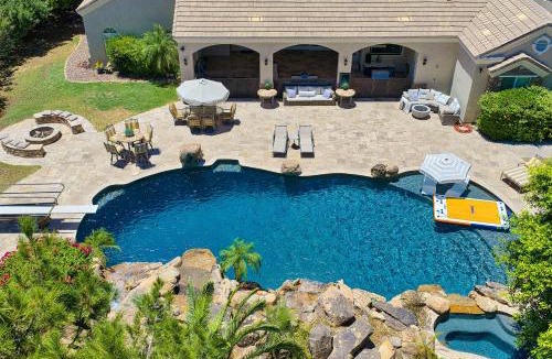 Gilbert Apartment | 3 Mi to Dtwn Gilbert! Apt w/Shared Poolside Oasis