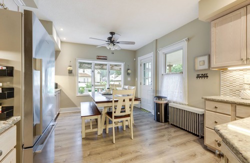 Springfield House | 3 Mi to Dtwn Springfield: Winter Retreat w/Office