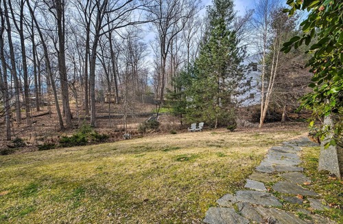Bethesda Apartment | 3 Mi to Nih! Spacious Bethesda Apt w/Yard