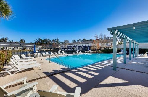 Epworth Acres House | 3 Mi to Pier Village: Dog-Friendly St Simons Home!