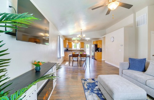 Grants Pass House | 3 Mi to Riverside Park: Grants Pass Getaway!