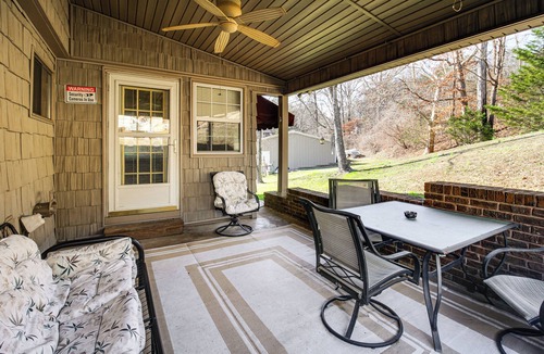 Lookout Valley Neighborhood Association House | 3 Mi to Ruby Falls: 'The Downer House' w/Yard