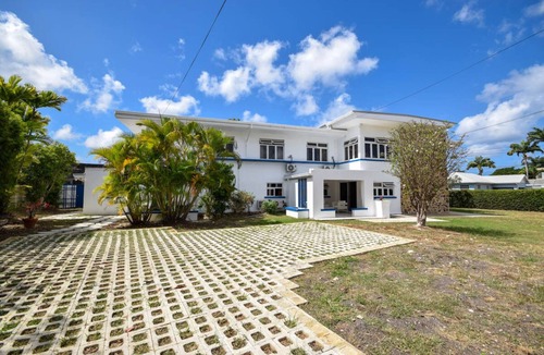 Rockley Apartment | 3 min walk from the beach - Bella Figura (Apt 3)